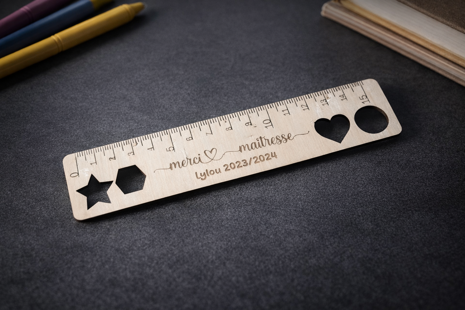 Règle en bois personnalisée – Cadeau de fin d’année