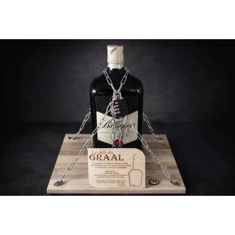 Le Défi du Graal – Support bois à énigme pour bouteille